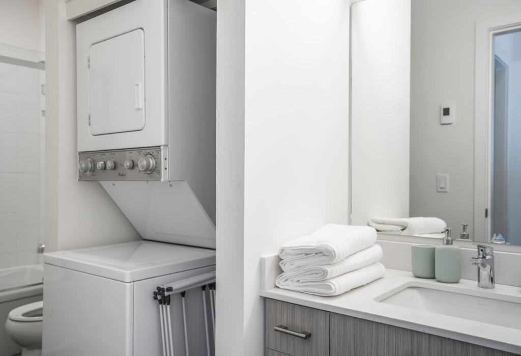 Appartement The Mac Shack By Revelstoke Vacations Extérieur photo